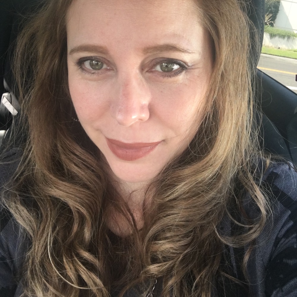 Meet your Posher, Claudia